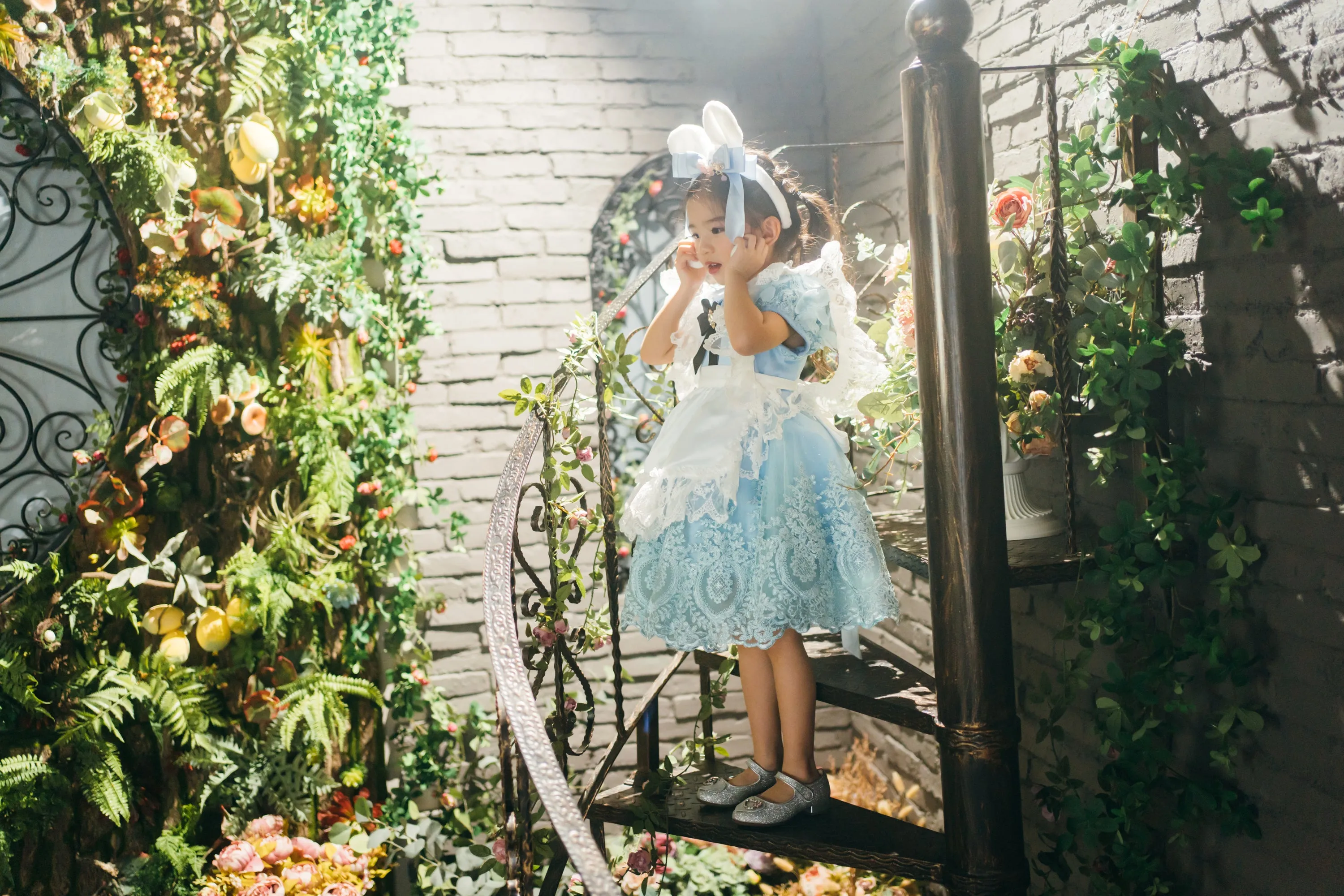 Alice - Alice in Wonderland